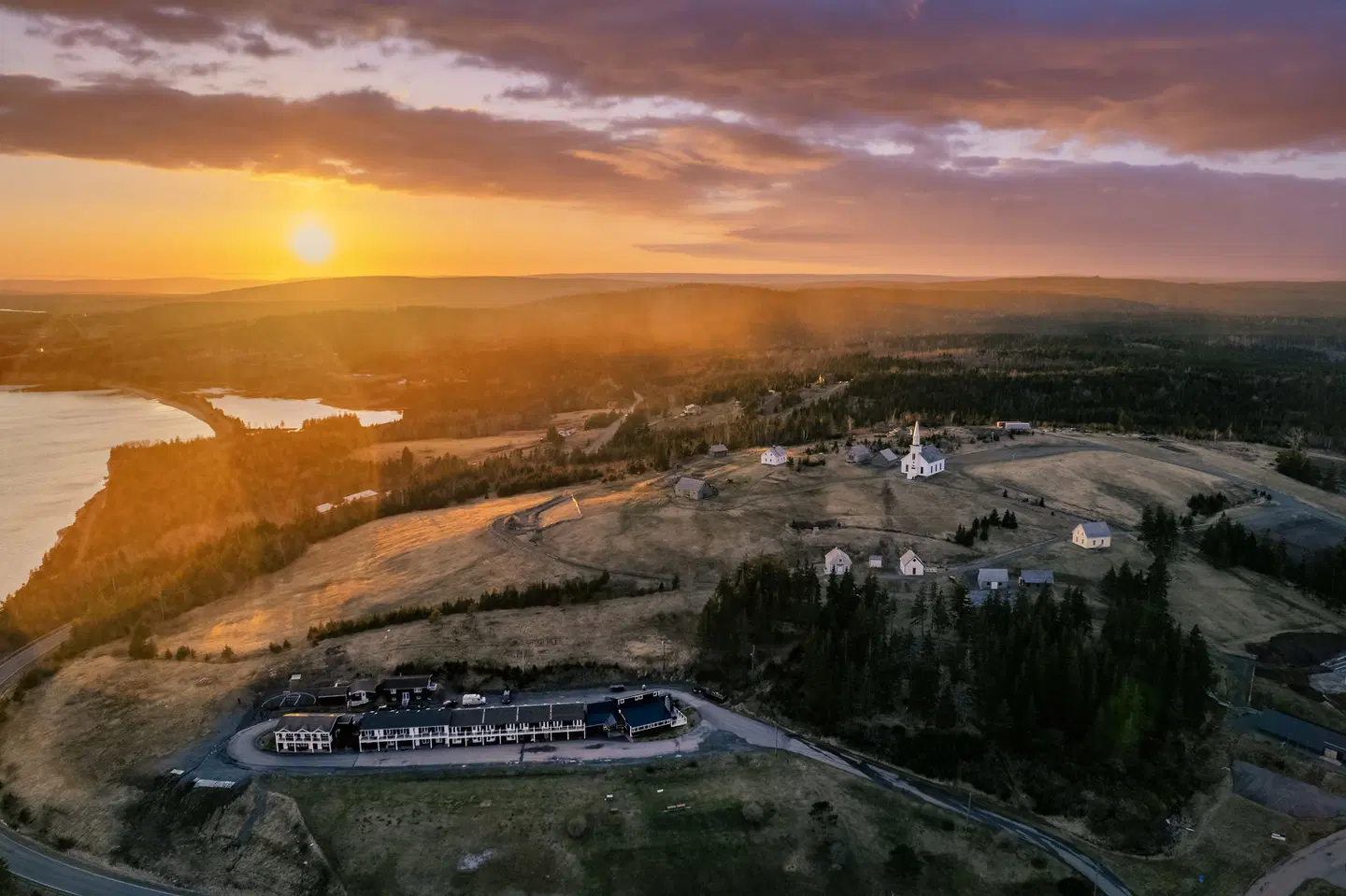 The Iona Heights Inn EXTERIOR