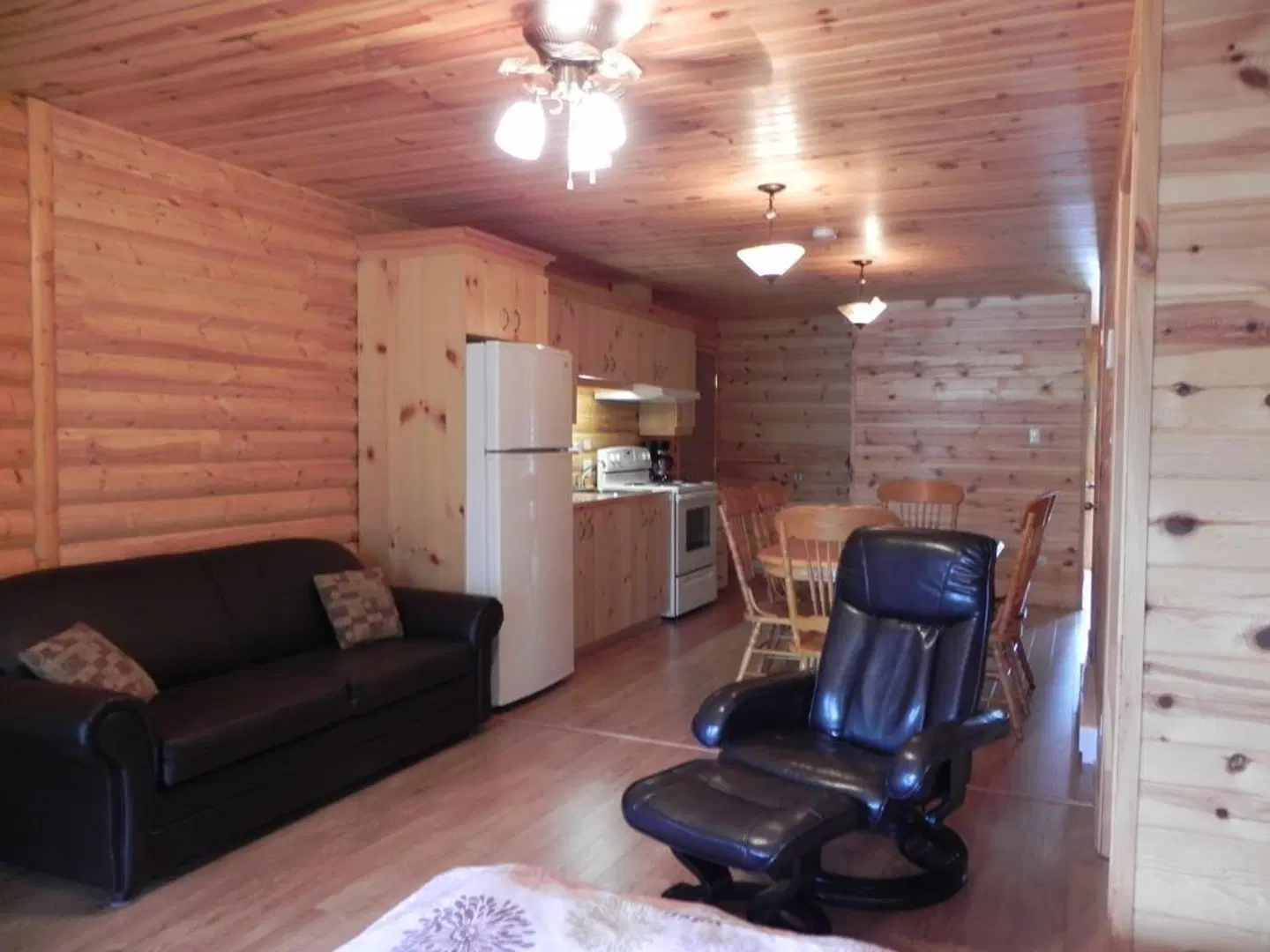 Chalets et Spa Lac Saint-Jean SPORTS_AND_LEISURE