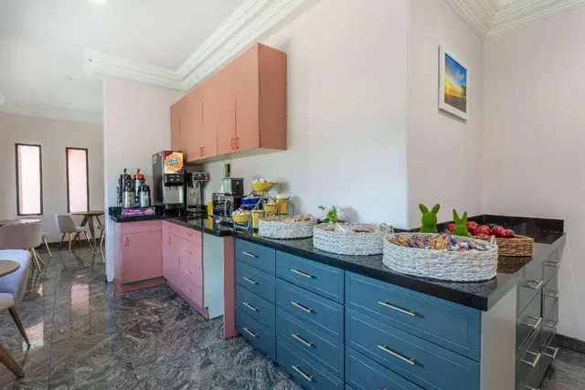 Days Inn by Wyndham Santa Monica/Los Angeles Restaurant