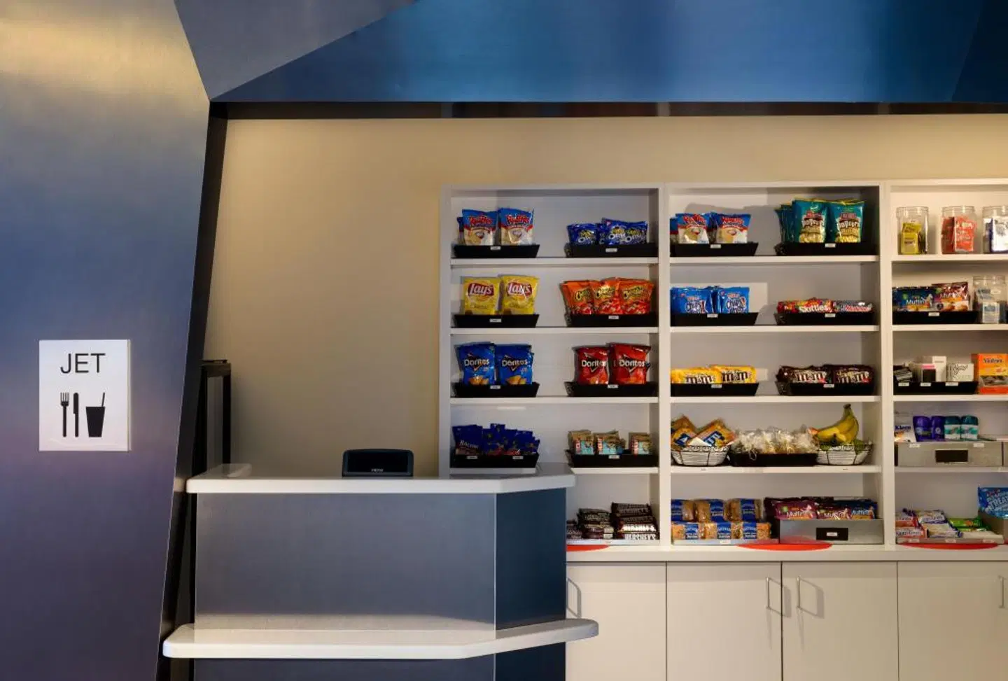 Crowne Plaza JFK Airport New York City LOUNGE_LOBBY