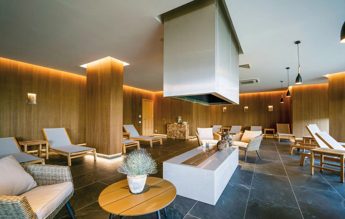 Wave Resort LOUNGE_LOBBY