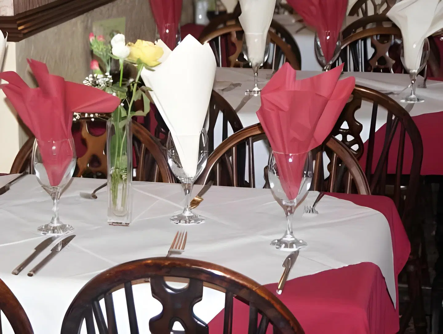 The Crossroads Inn Restaurant