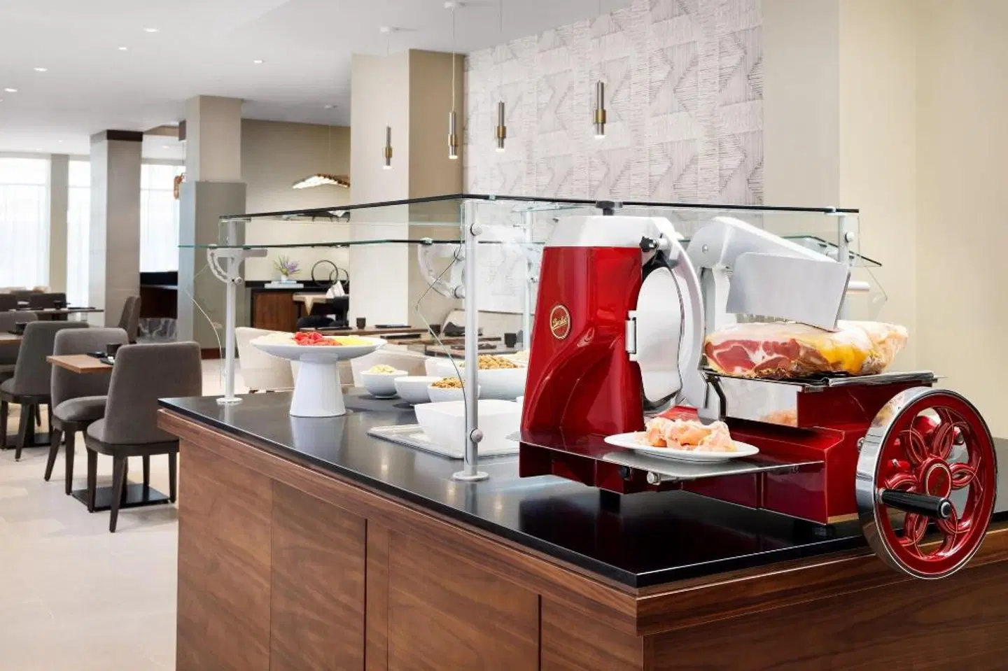 AC Hotel by Marriott Honolulu Restaurant