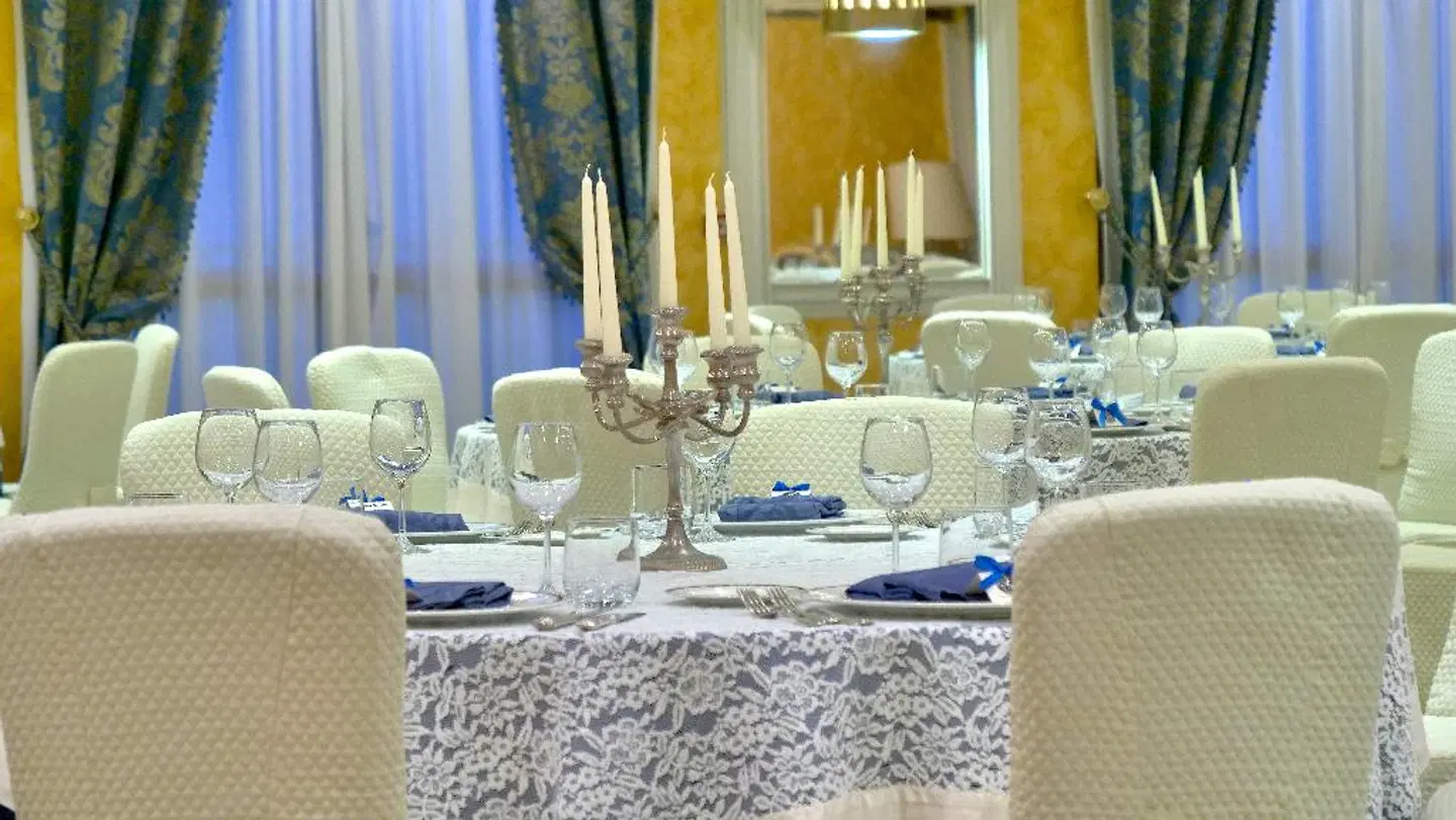 501 Hotel Restaurant