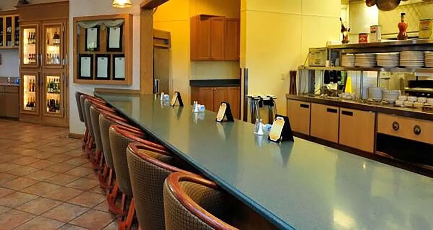 Shilo Inn Suites Klamath Falls Bar