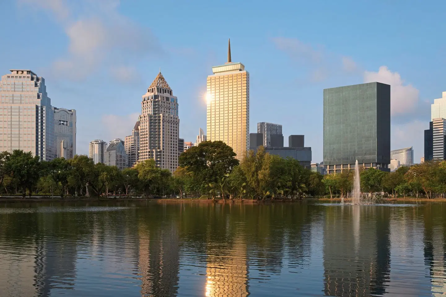 Dusit Thani Bangkok EXTERIOR