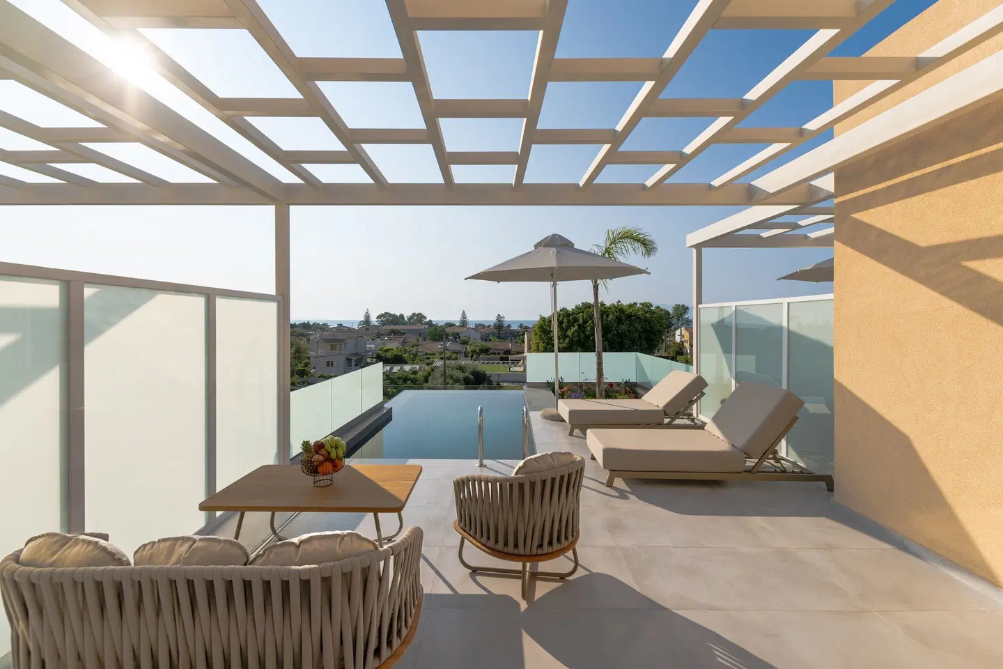 Thimios Acharavi Suites Terrasse