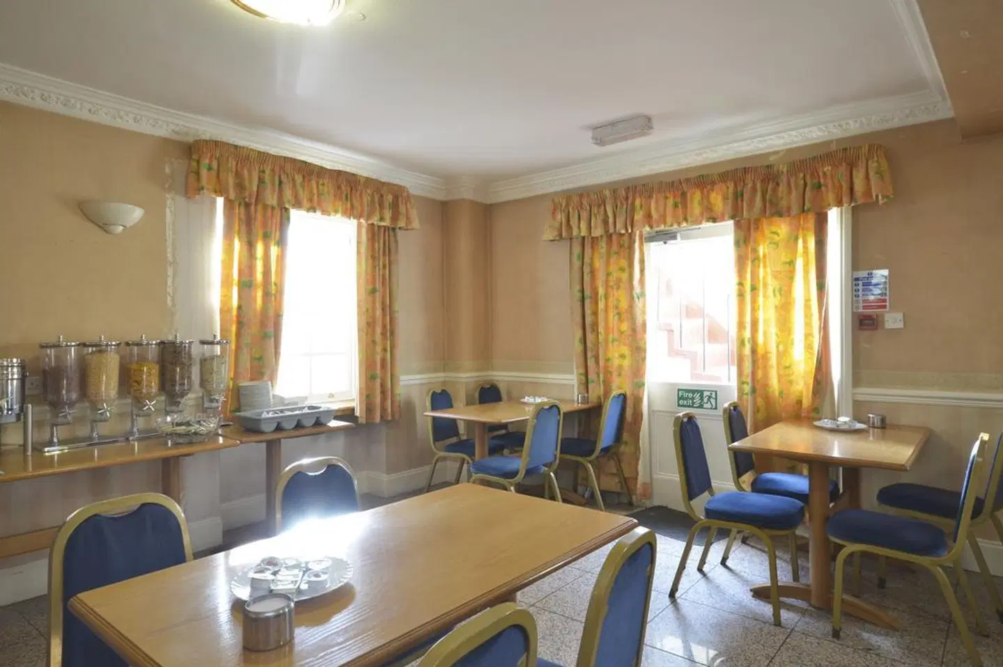 White House Hotel ROOM_EXAMPLE