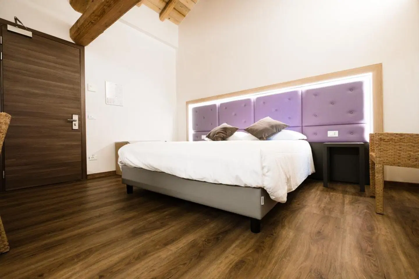 Hotel Corona ROOM_EXAMPLE