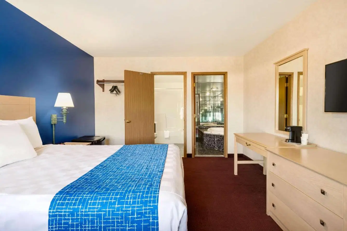 Travelodge by Wyndham Niagara Falls ROOM_EXAMPLE