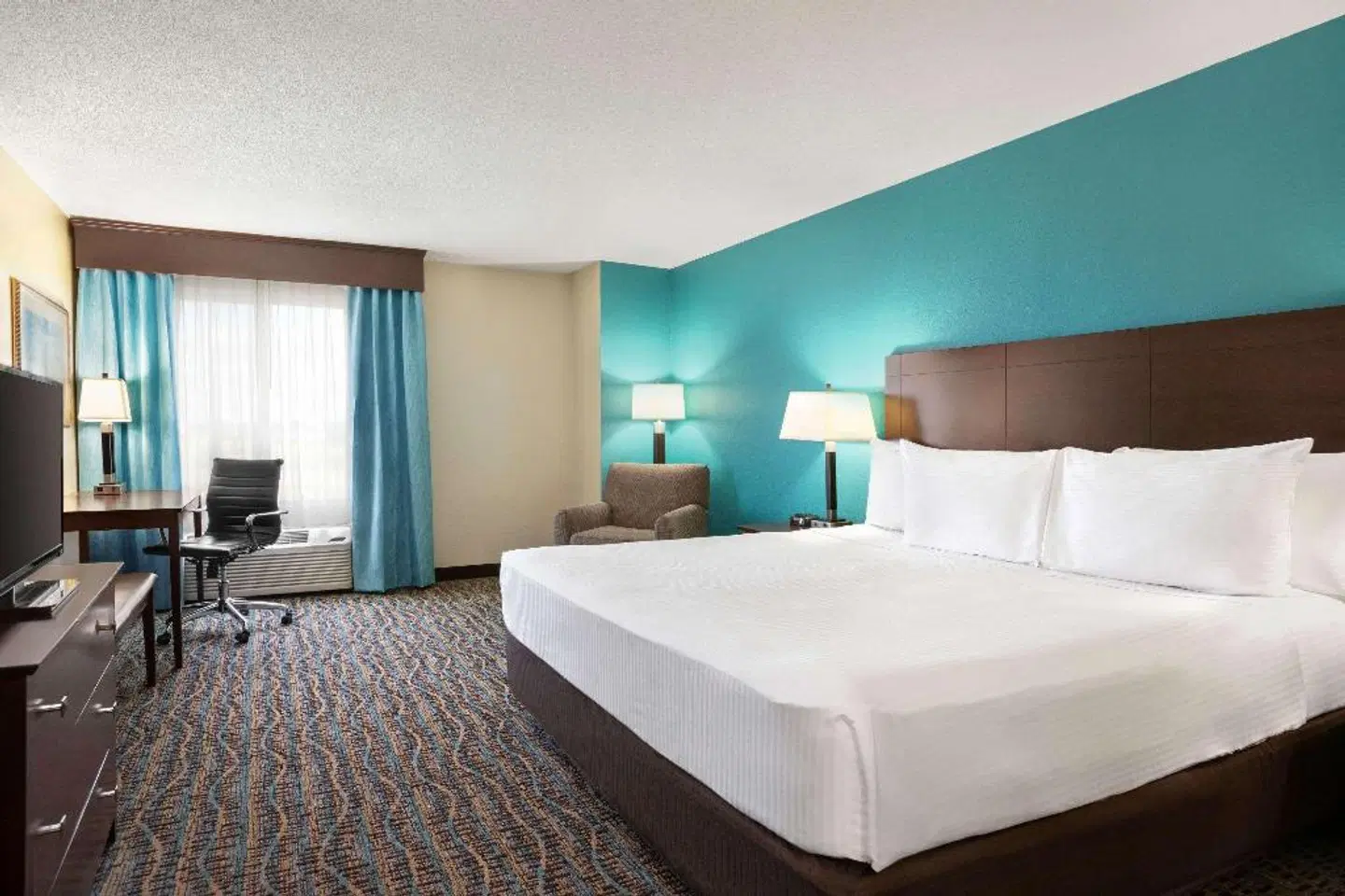 Baymont by Wyndham Evansville East ROOM_EXAMPLE