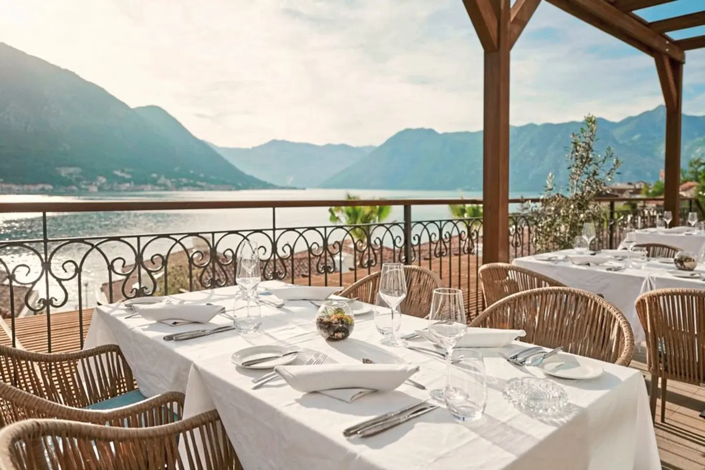 HUMA Kotor Bay Hotel & Villas RESTAURANT