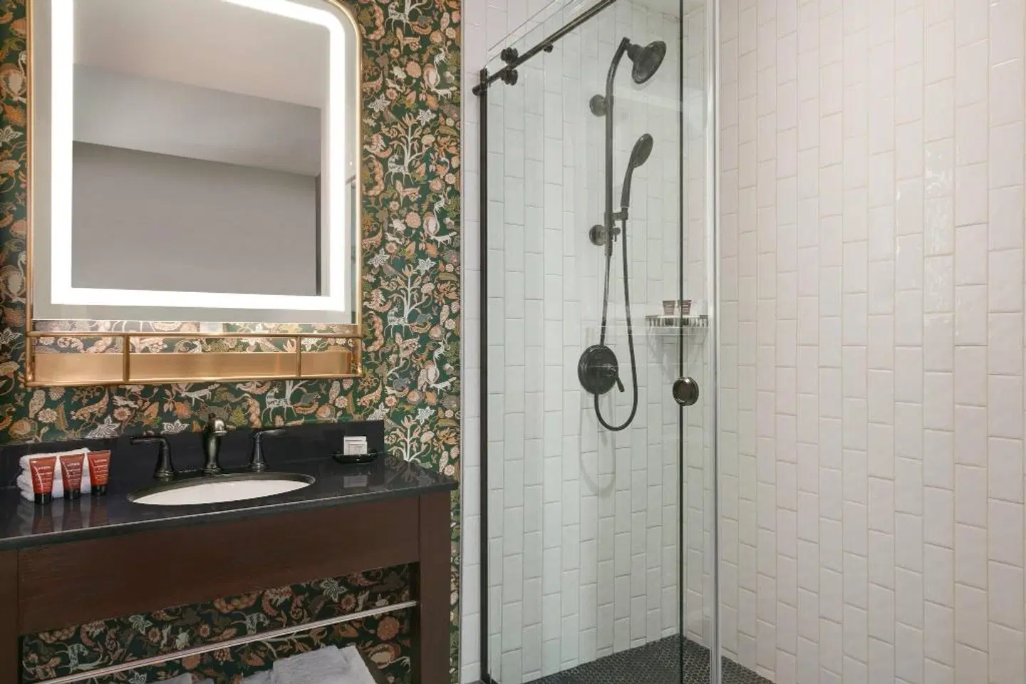 Glenn Hotel, Autograph Collection Badezimmer