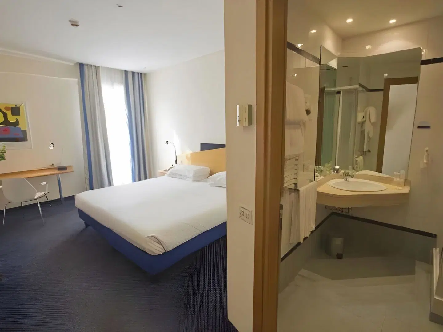GP Hotel ROOM_EXAMPLE