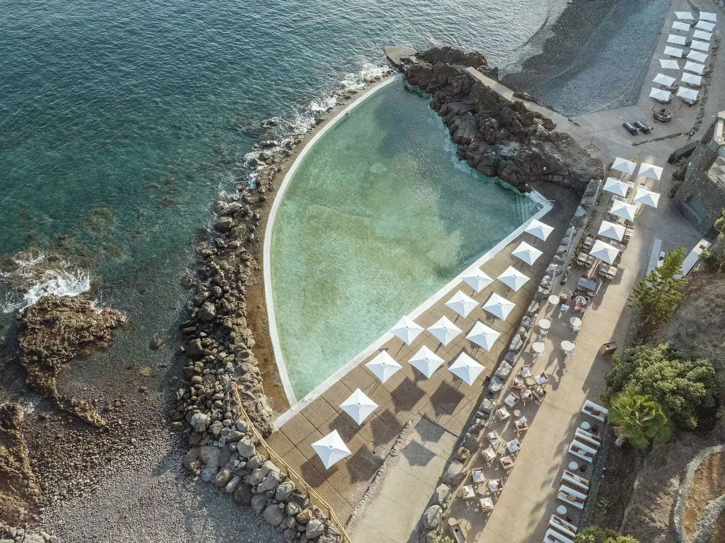 Dreams Madeira Resort Spa & Marina BEACH