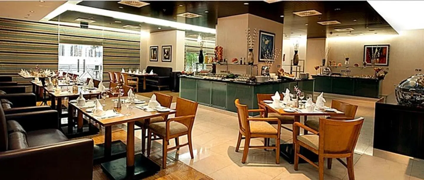 Mercure Dubai Barsha Heights Hotel Apartments Restaurant