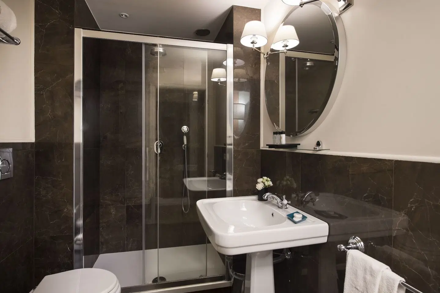 Palazzo Branchi Badezimmer