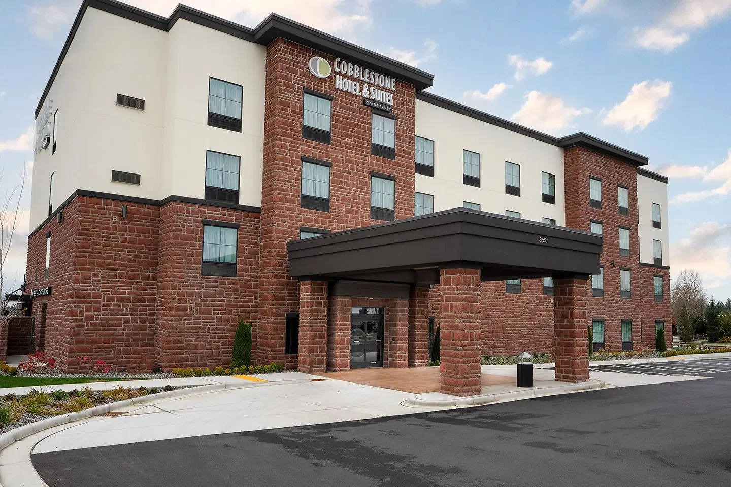 Cobblestone Hotel & Suites - Lynden EXTERIOR