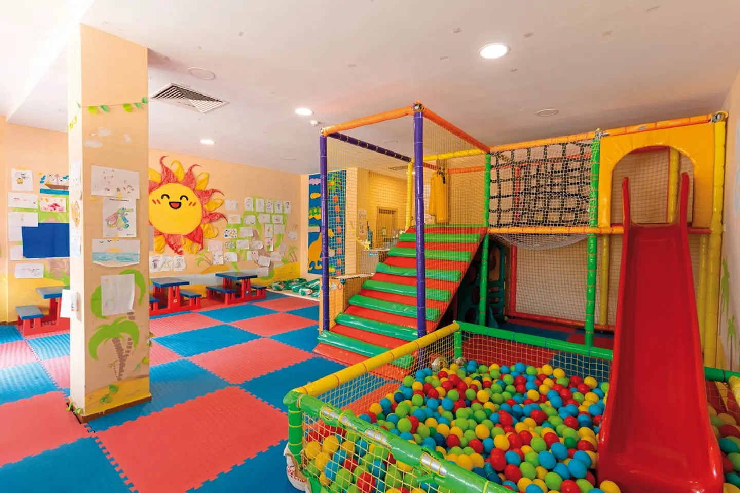 Tiara Beach SPORTS_AND_LEISURE