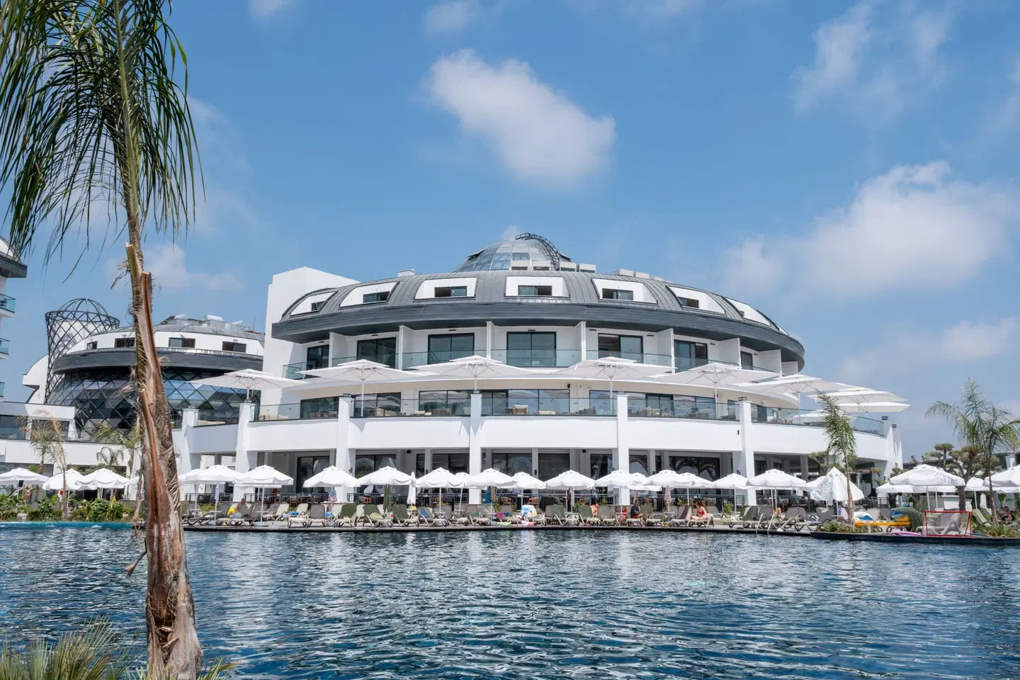 Royal Atlantis Icon EXTERIOR