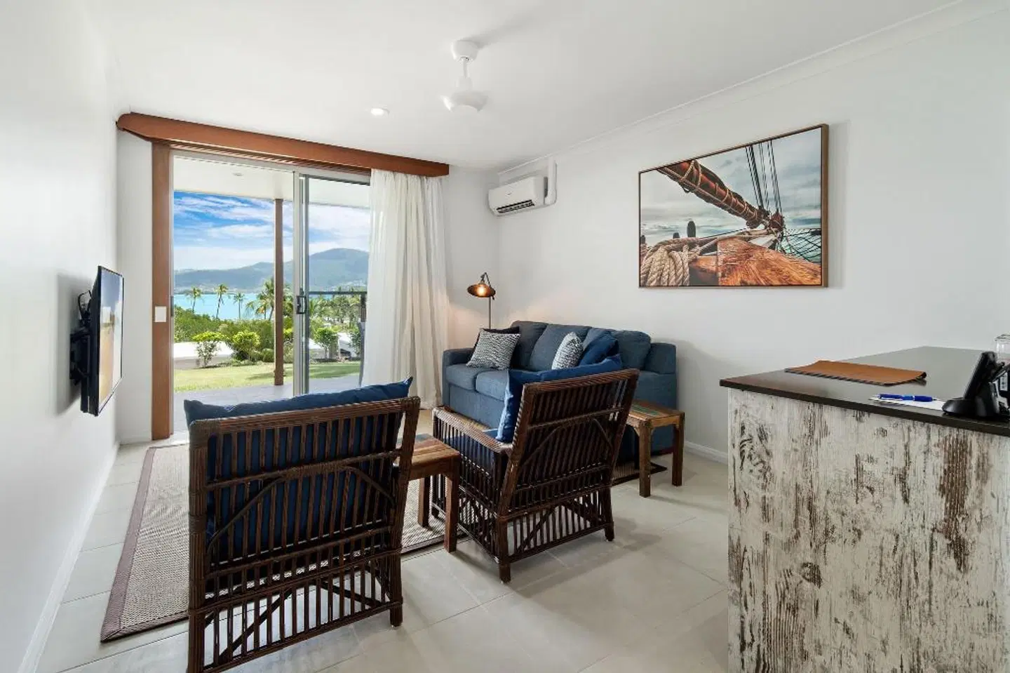 Freedom Shores ROOM_EXAMPLE