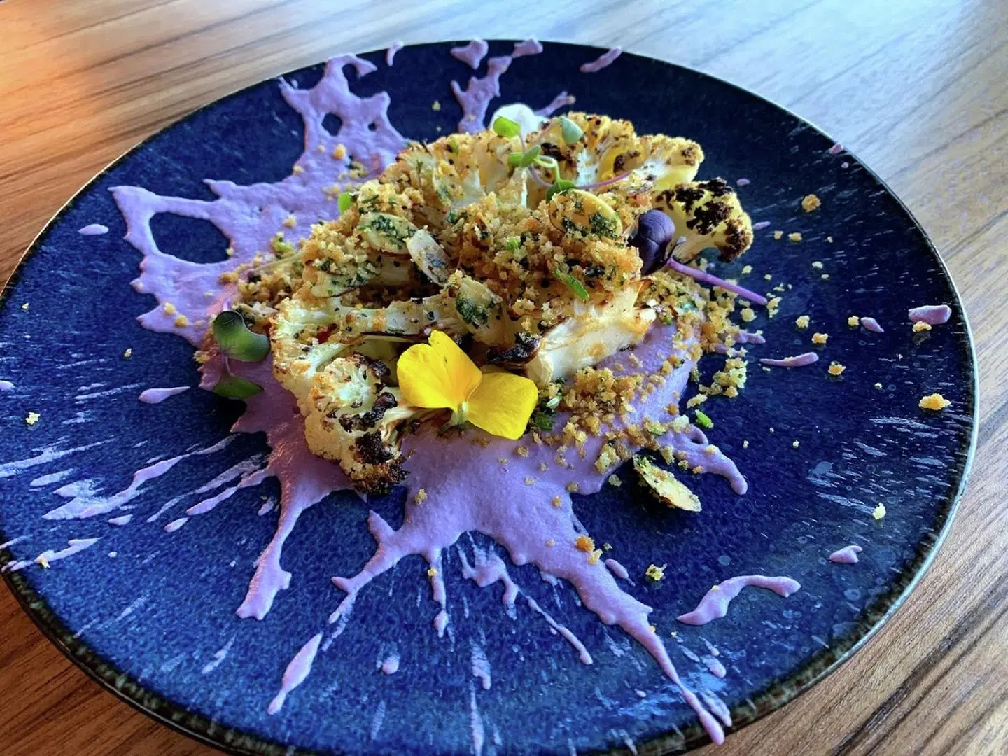 The Rose Chicago, Tapestry Collection By Hilton Tiere