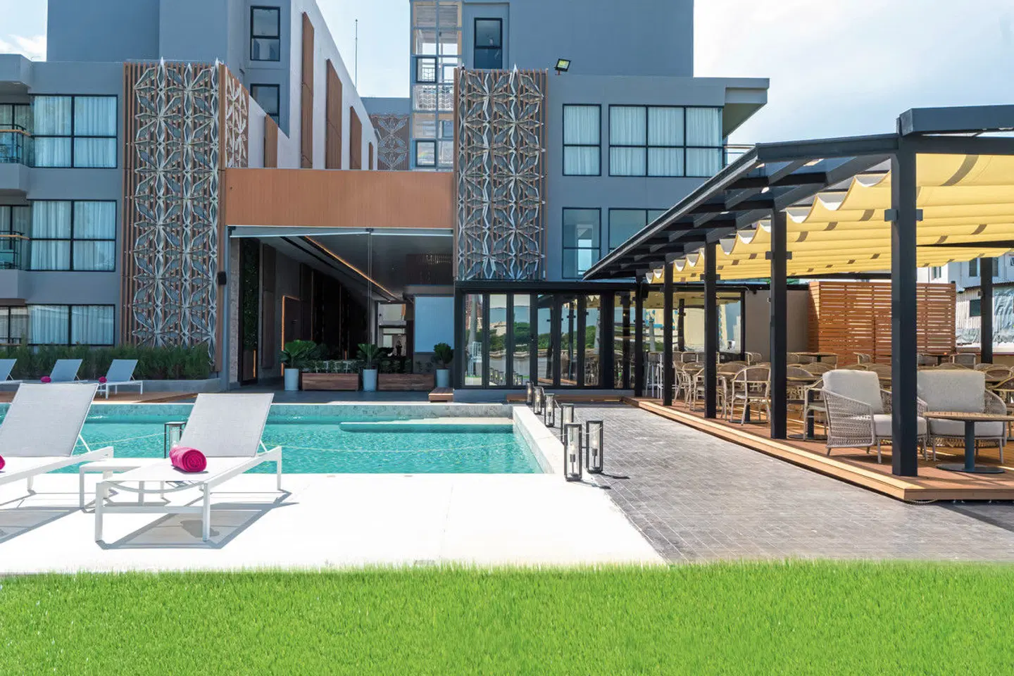 GLOW Bangkok Riverside EXTERIOR