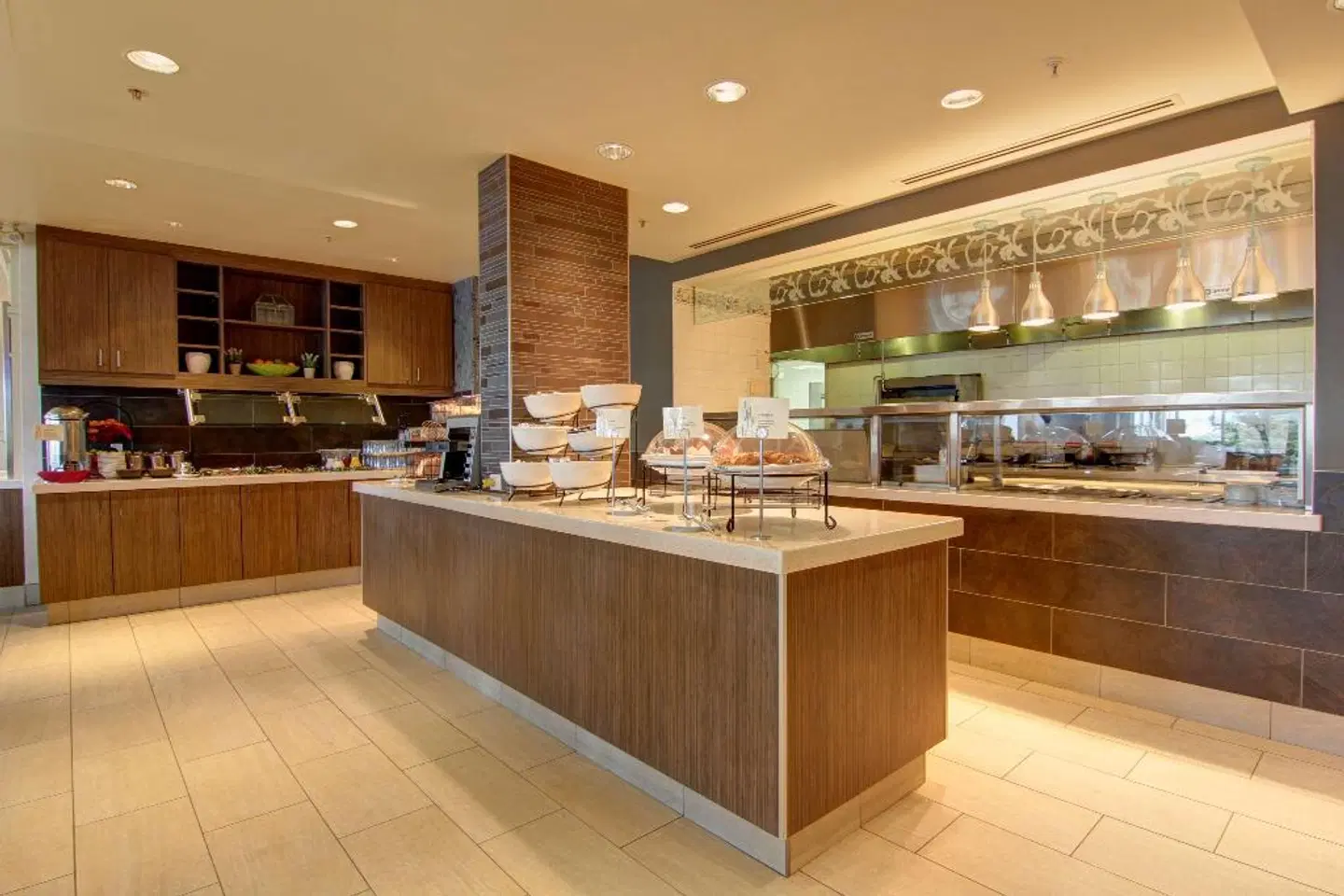Hilton Garden Inn Calgary Airport Restaurant