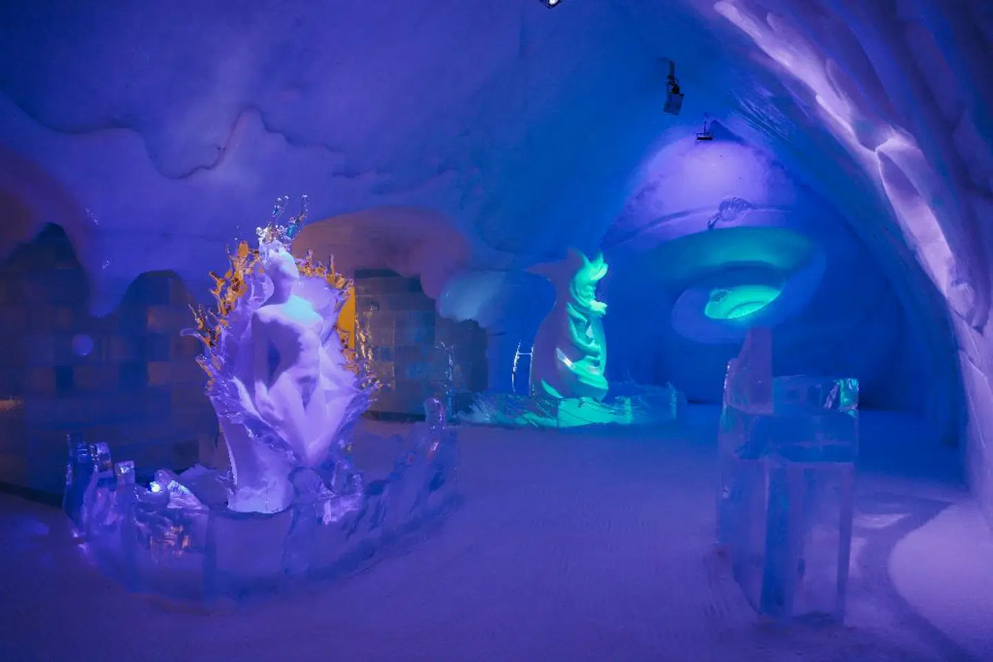 Hotel de Glace SPORTS_AND_LEISURE