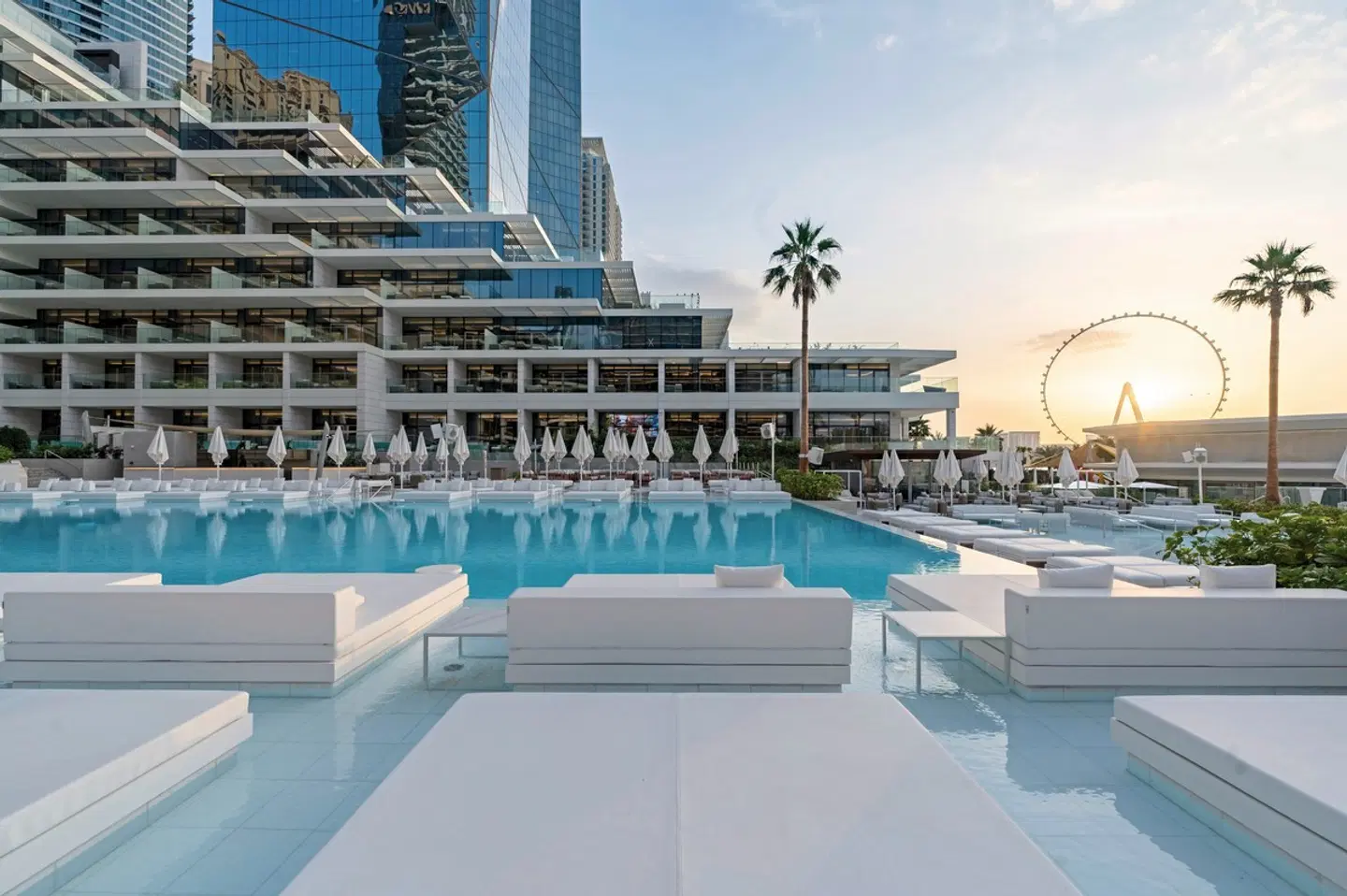 FIVE LUXE JBR OUTDOOR_POOL