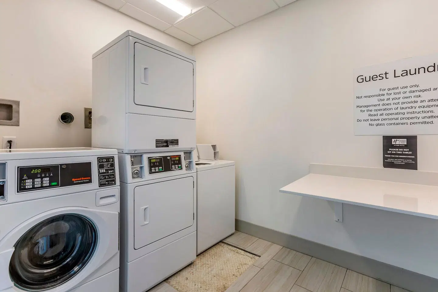 Holiday Inn Express & Suites Phoenix Dwtn - State Capitol Badezimmer