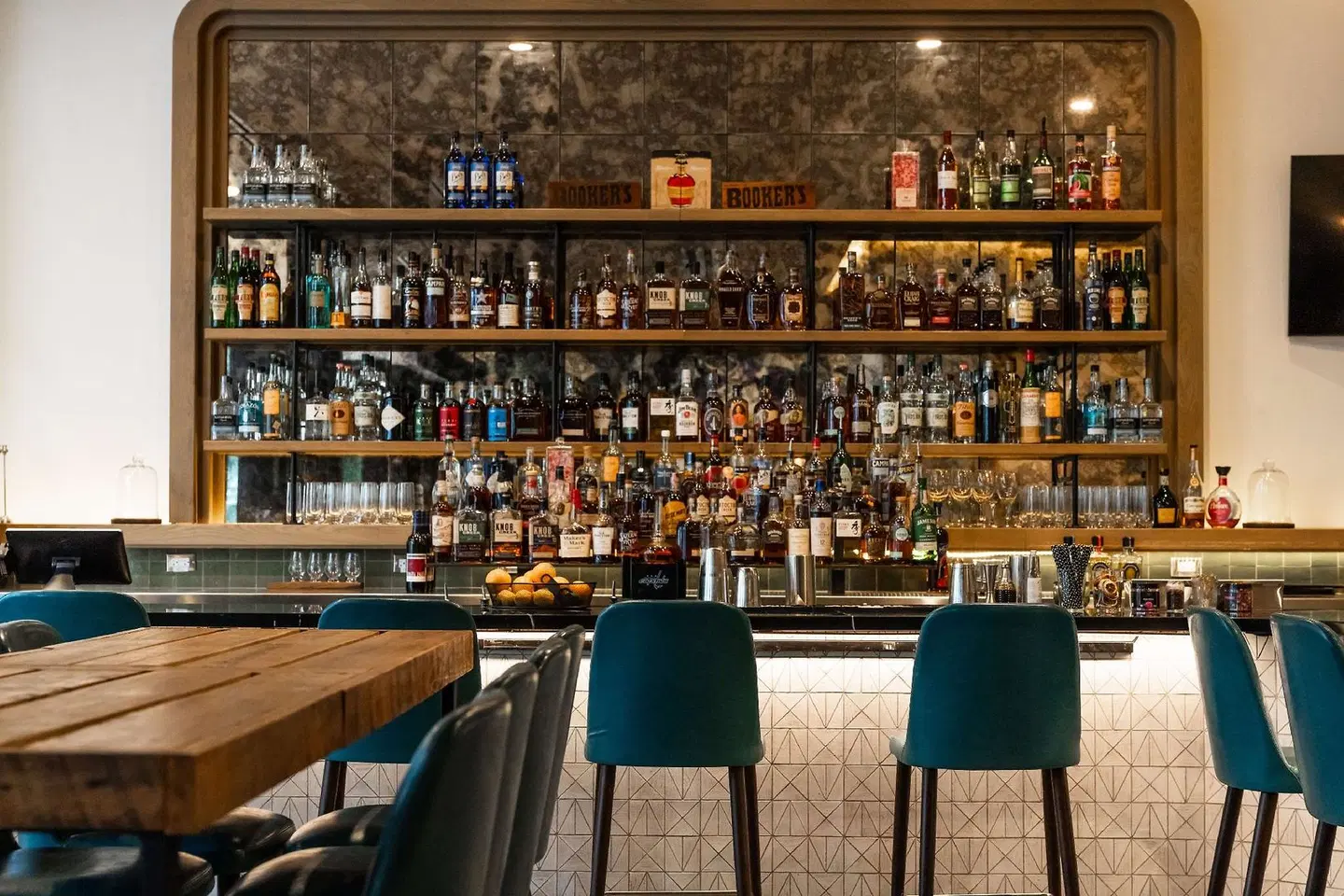 Motto by Hilton Washington DC City Center Bar