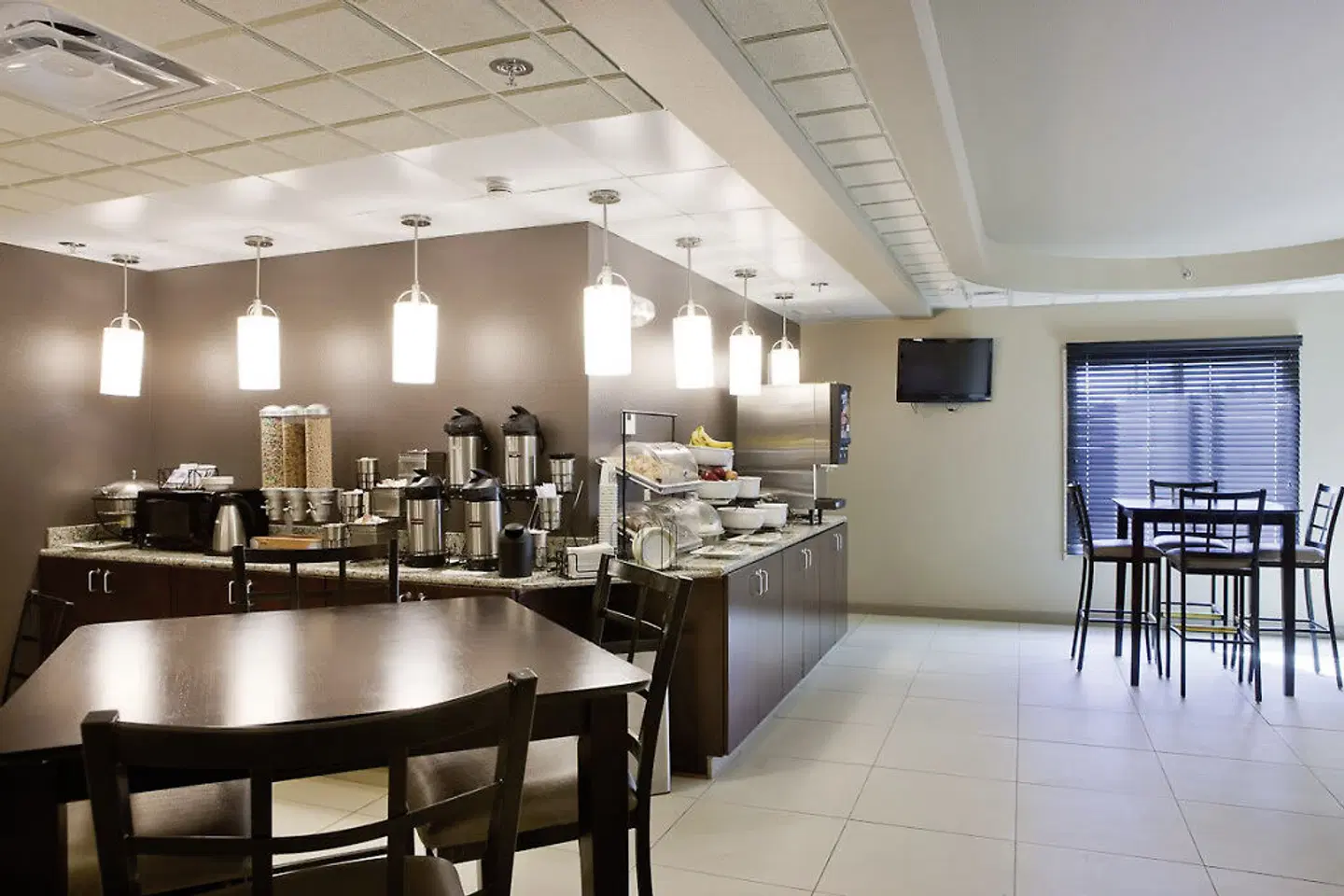 Best Western Plus Chena River Lodge Bar