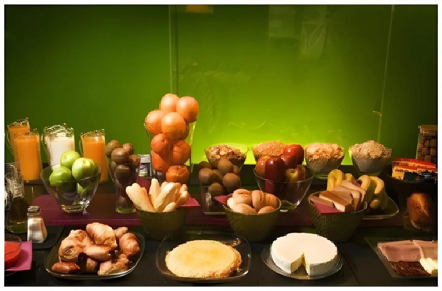 Room Mate Mario Restaurant