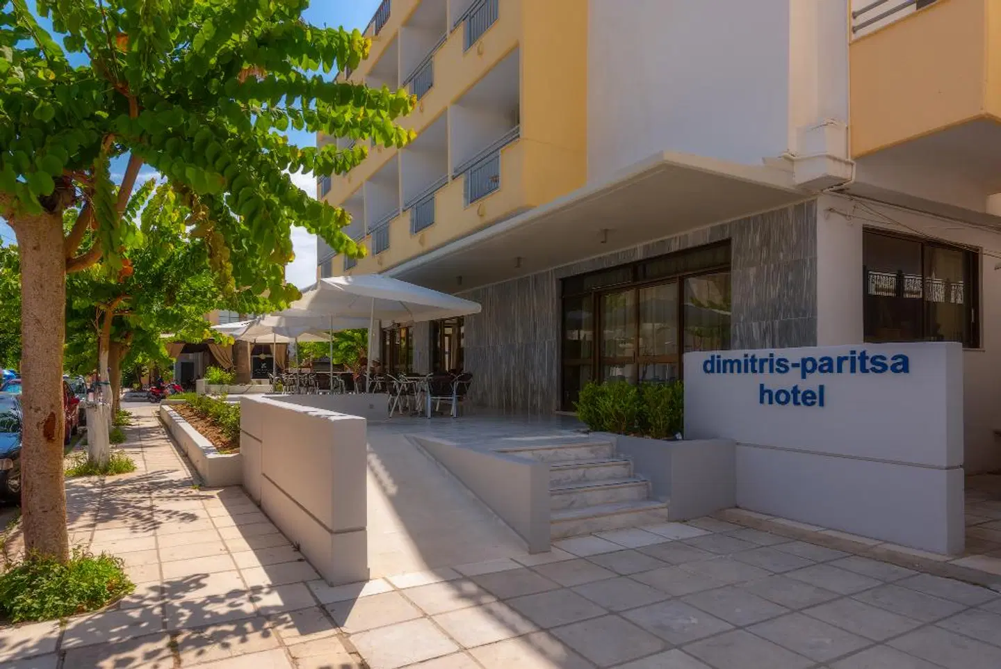 Dimitris Paritsa Hotel EXTERIOR