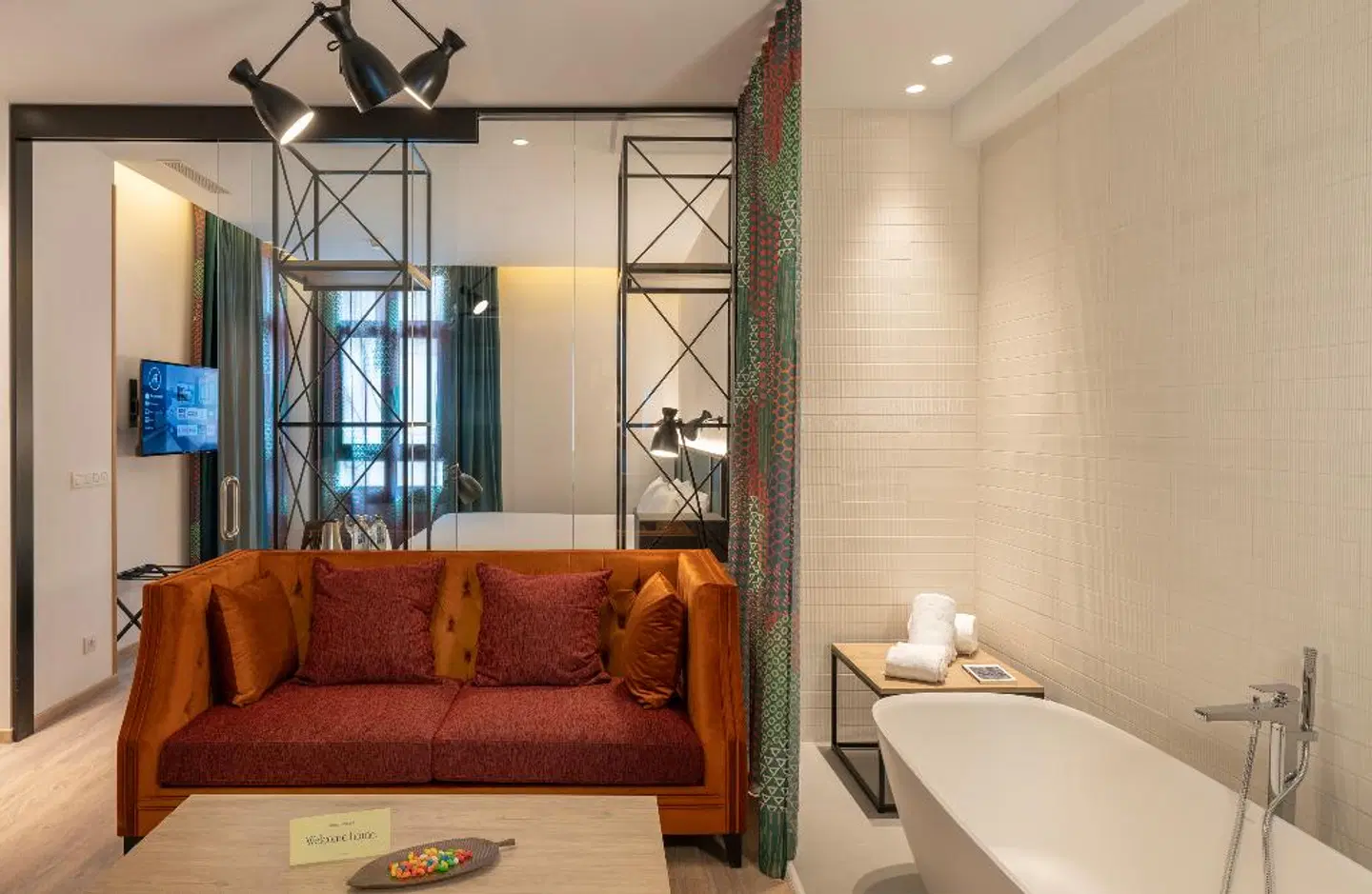 Axel Hotel Bilbao Badezimmer