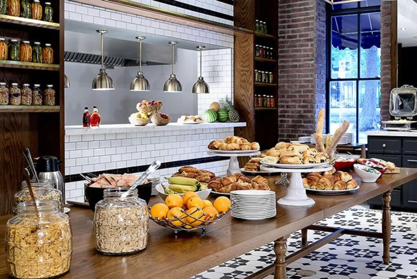 DoubleTree by Hilton Ottawa Downtown Restaurant