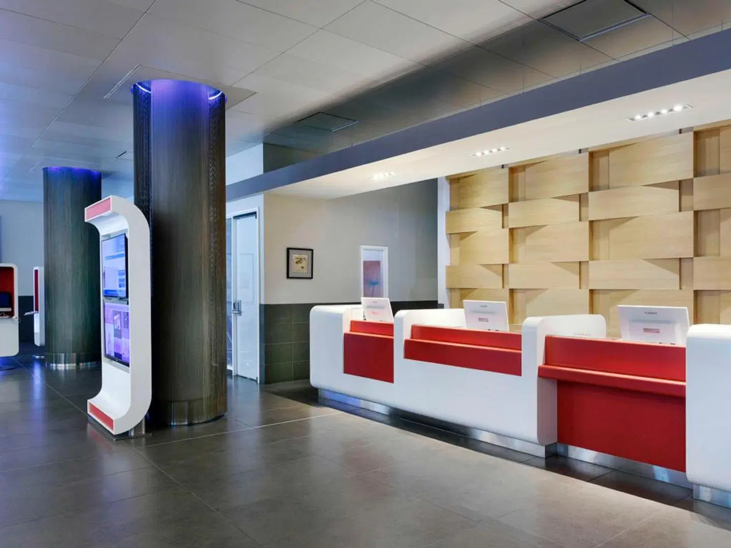 DoubleTree by Hilton Ottawa Downtown LOUNGE_LOBBY