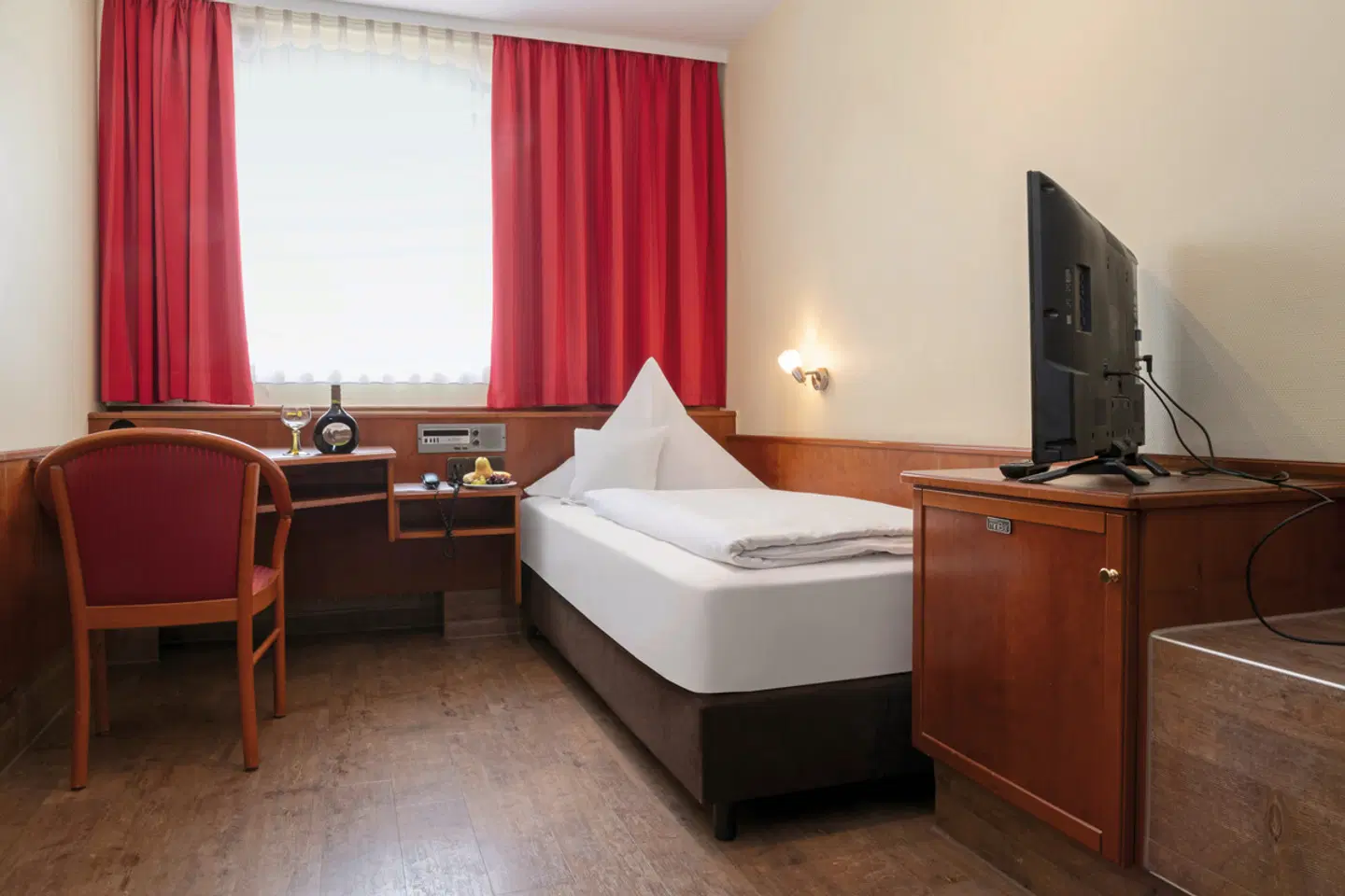 Hotel Amberger ROOM_EXAMPLE