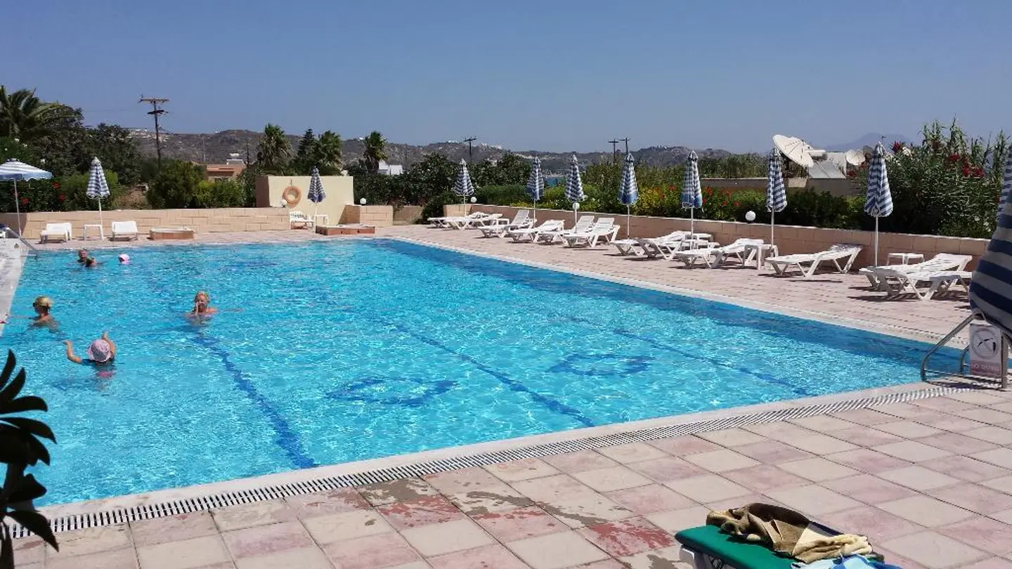 Kontessa Apartments OUTDOOR_POOL