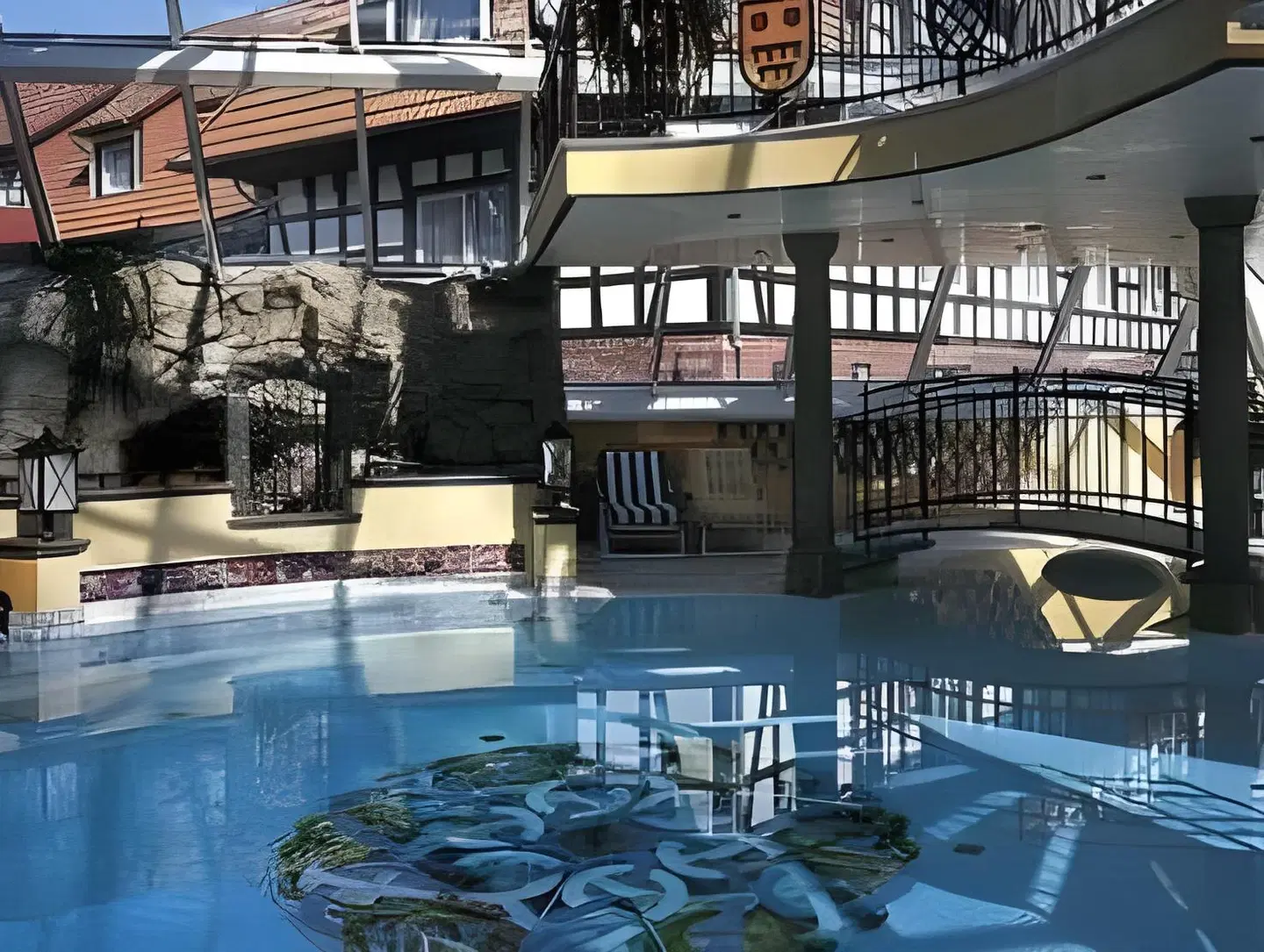 Burghotel Dinklage OUTDOOR_POOL