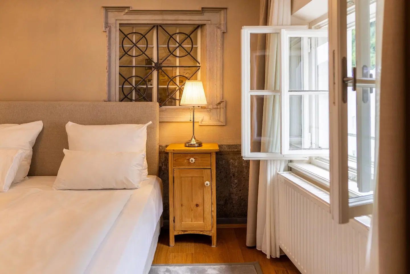 Amadeus ROOM_EXAMPLE