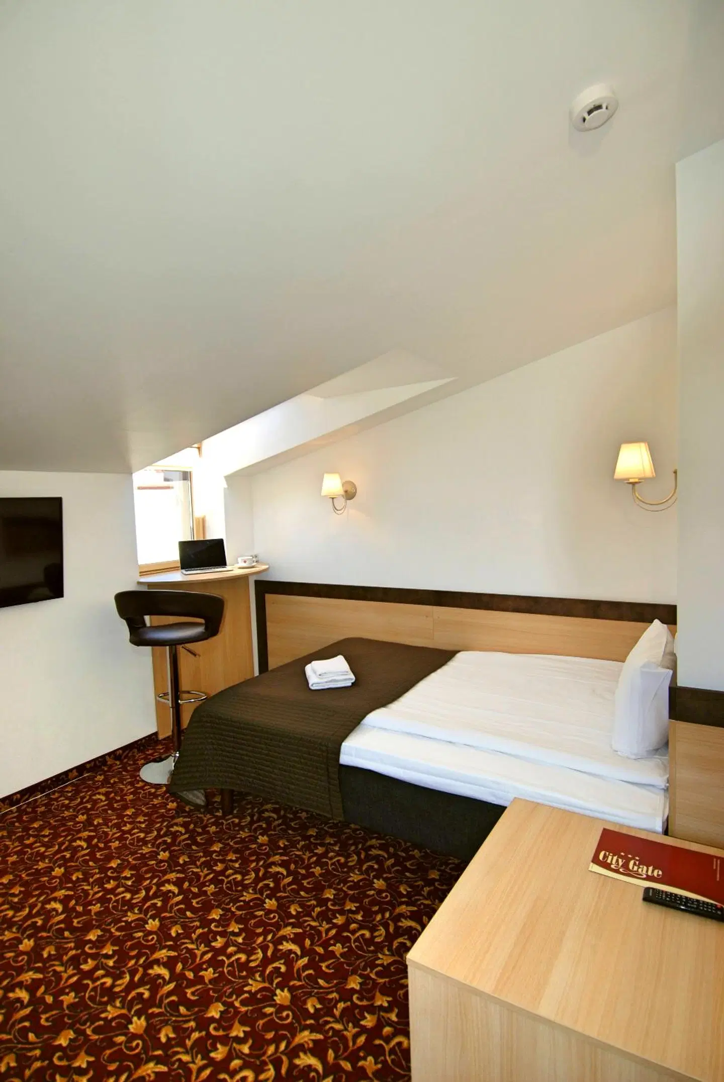 City-Gate ROOM_EXAMPLE