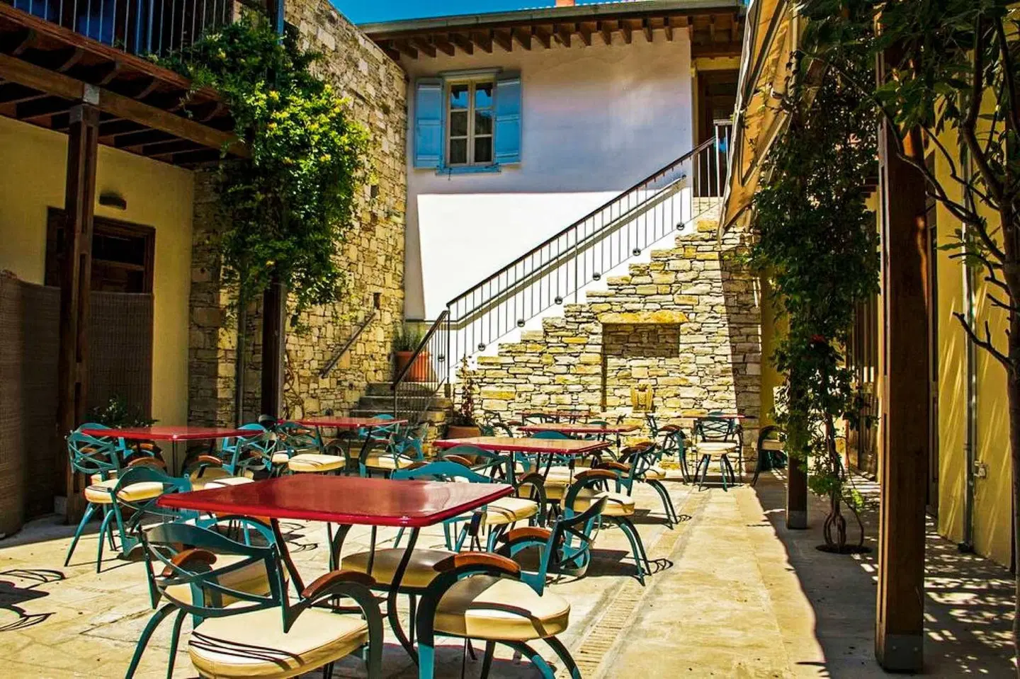 The Library Hotel & Wellness Retreat Terrasse