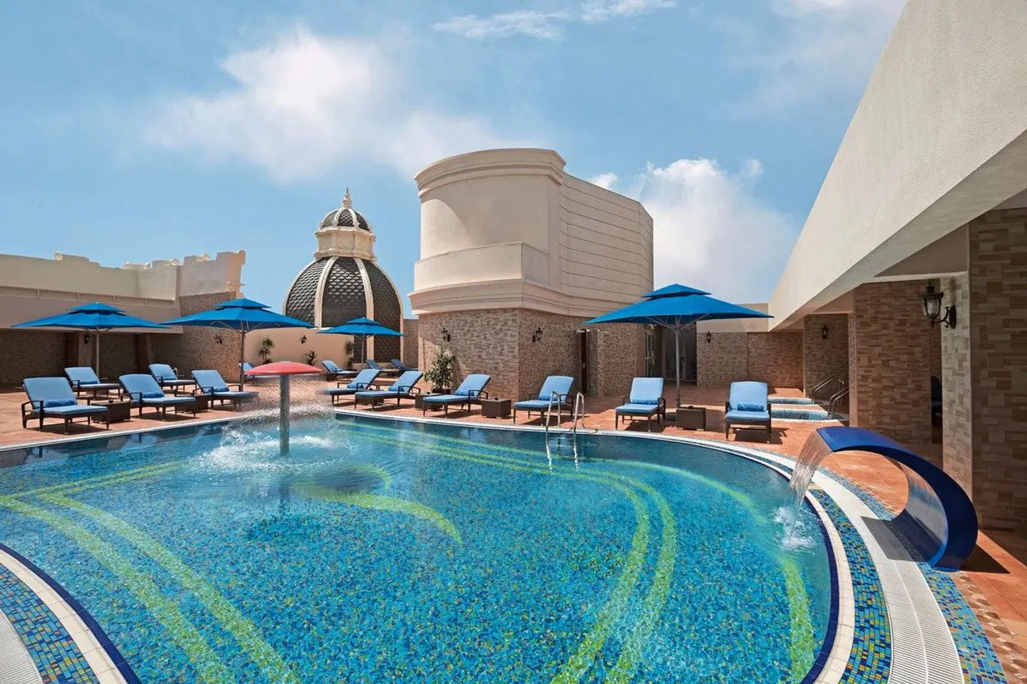 Royal Rose Abu Dhabi, Curio Collection by Hilton OUTDOOR_POOL