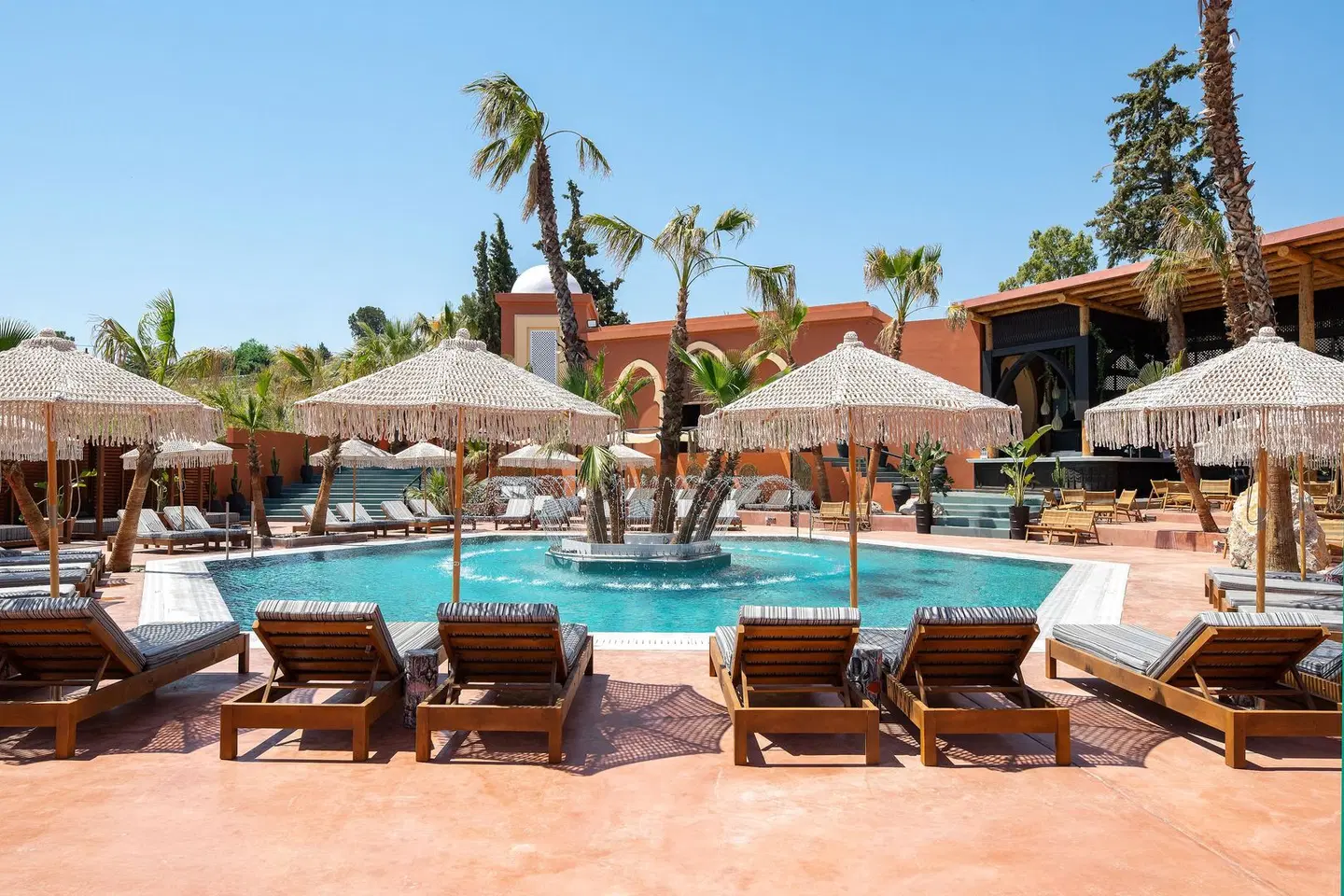 Venezia Resort Hotel OUTDOOR_POOL