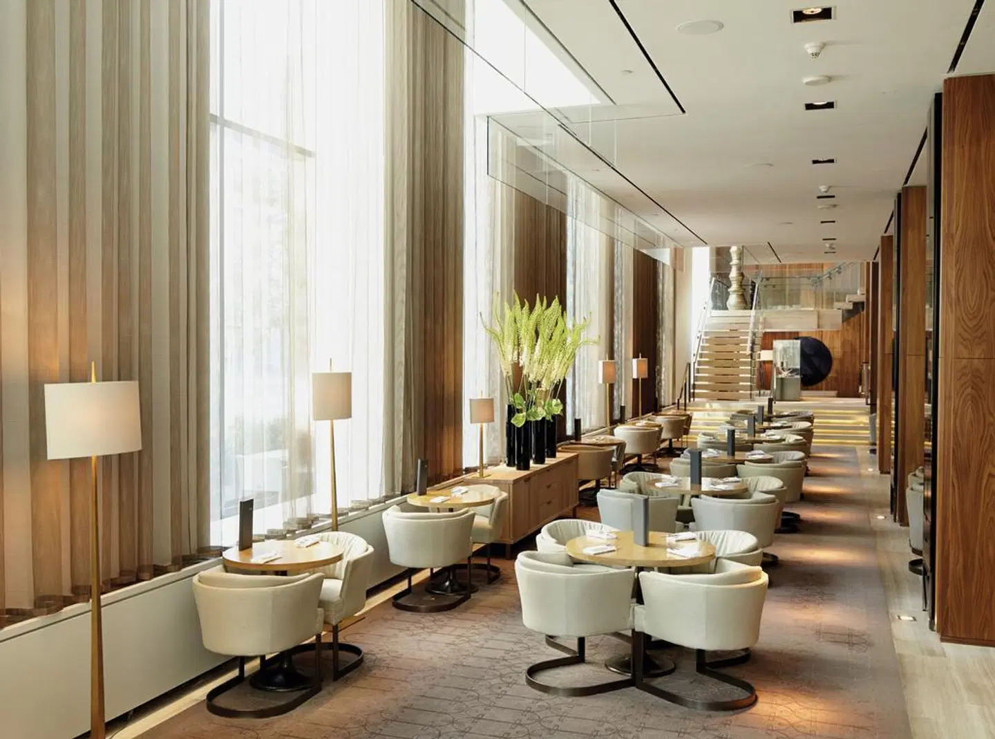 Four Seasons Hotel Toronto at Yorkville Bar