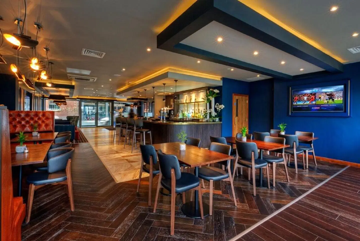 The Reach at Piccadilly, a Tribute Portfolio Hotel Bar