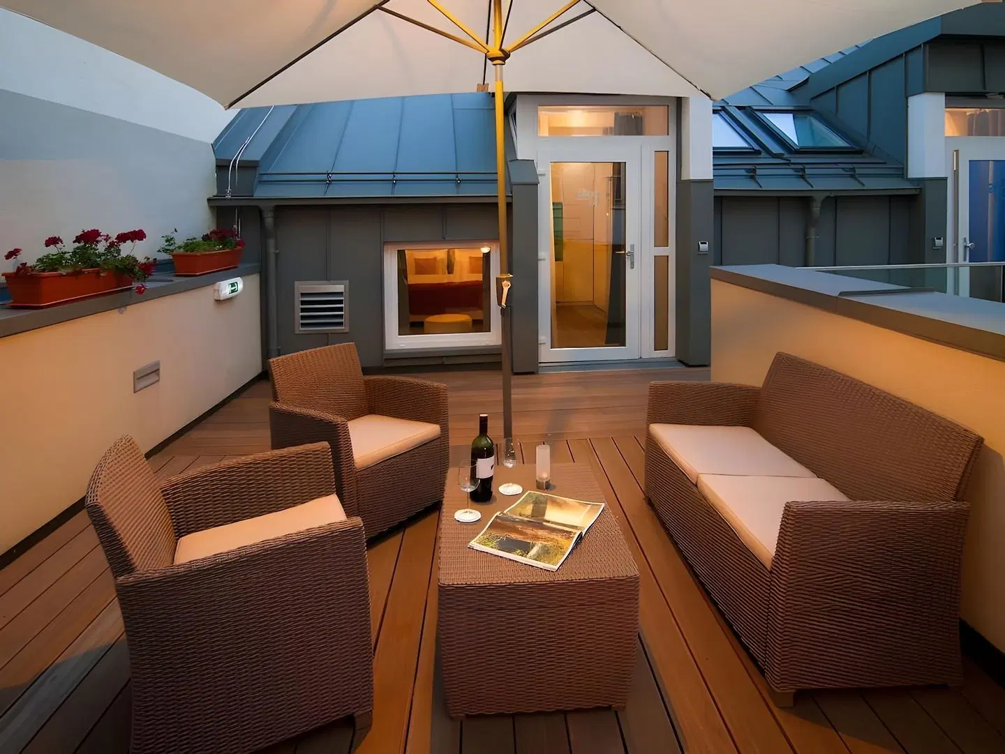 FortyPlusOne Hotel ROOM_EXAMPLE