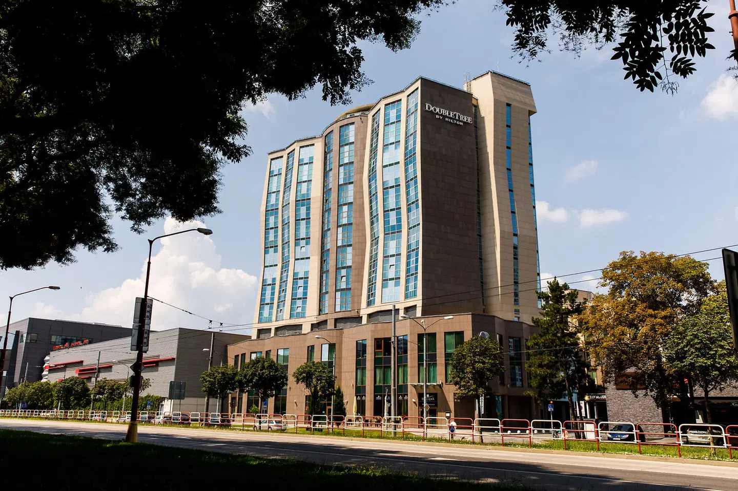 DoubleTree by Hilton Hotel Bratislava EXTERIOR